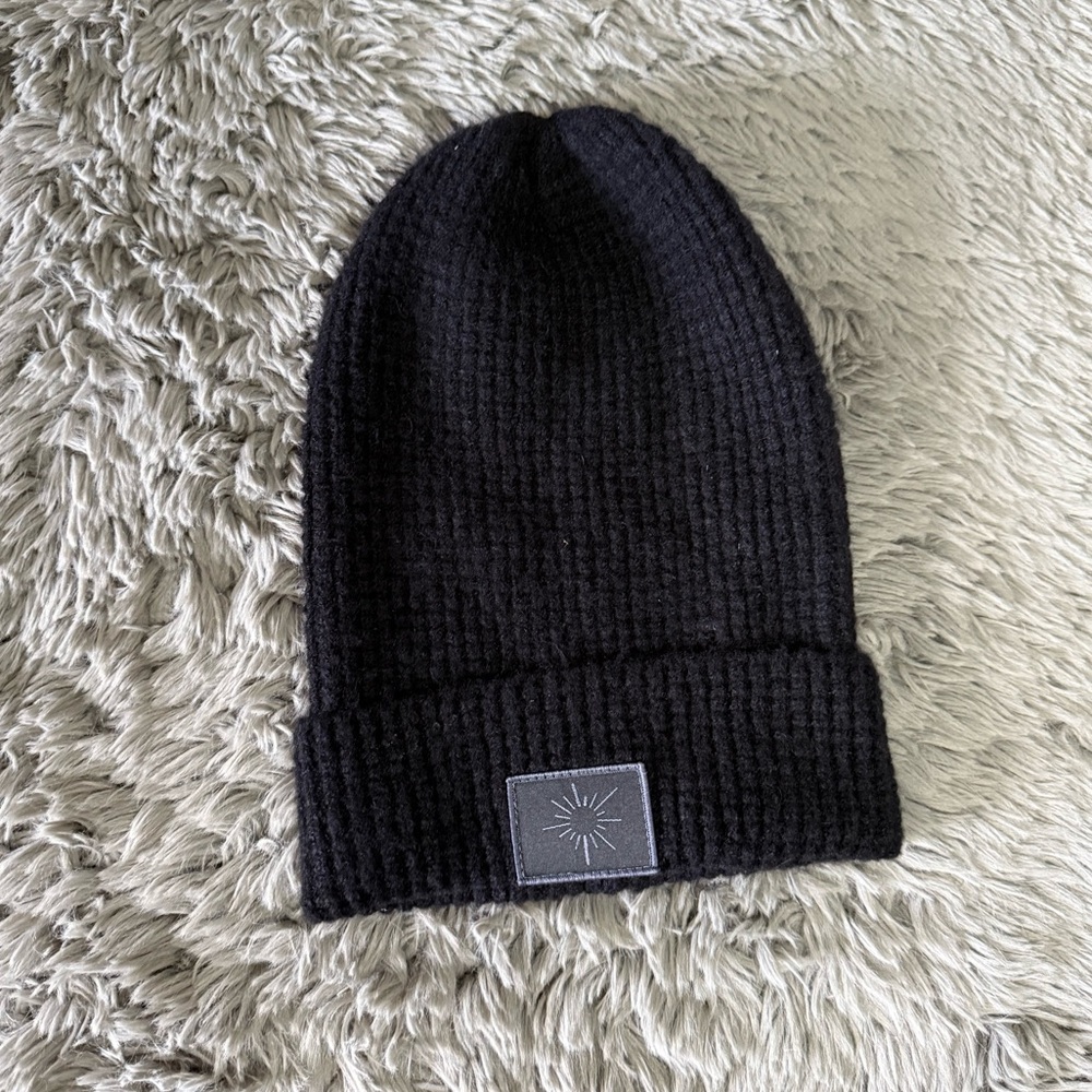 OFFLINE by Aerie Black Ribbed Knit Beanie Hat Cozy Stretch OS